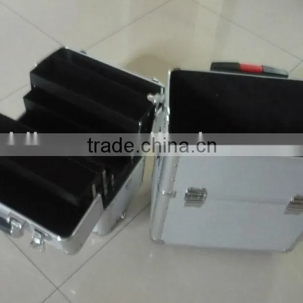 Aluminum Trolley Case&cosmetic Case photo-4