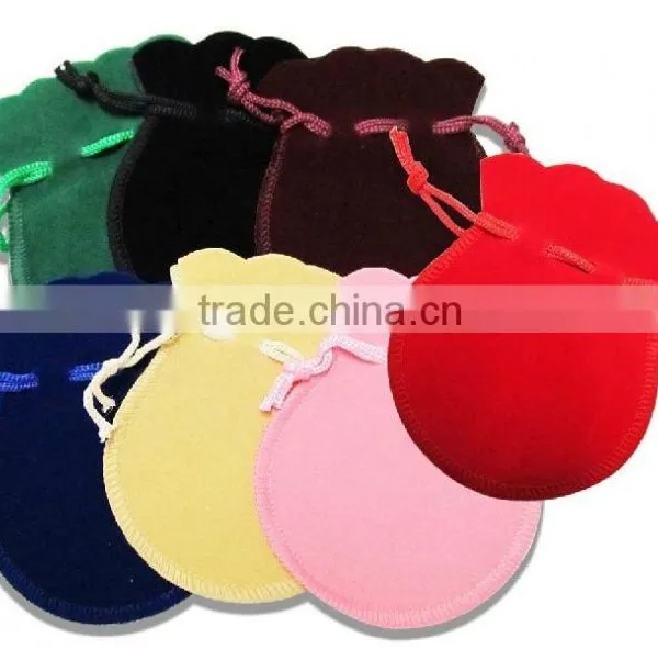 7*9cm In Stock Red Velvet Gift Pouch With Drawstring photo-6