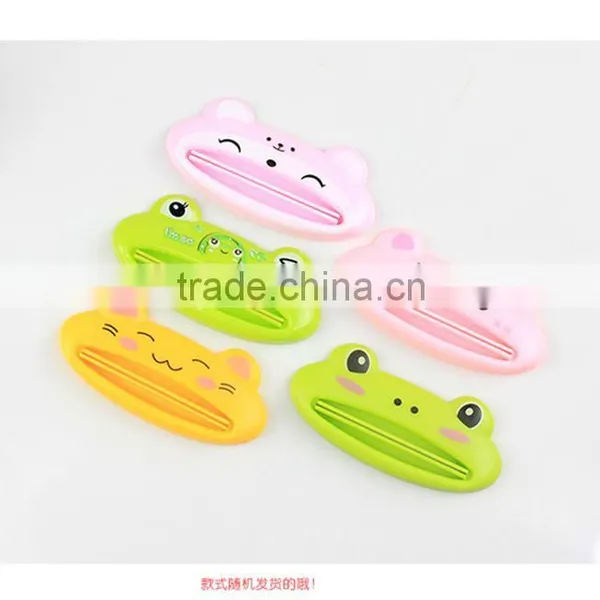 Toothpaste Squeezer and Hanger Gadget, Random Color photo-3