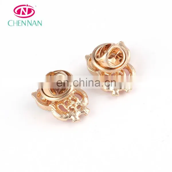 Wholesale Free Sewing Buttons Shirts Metal Rhinestone Buttons Animal Shape Brooch photo-3
