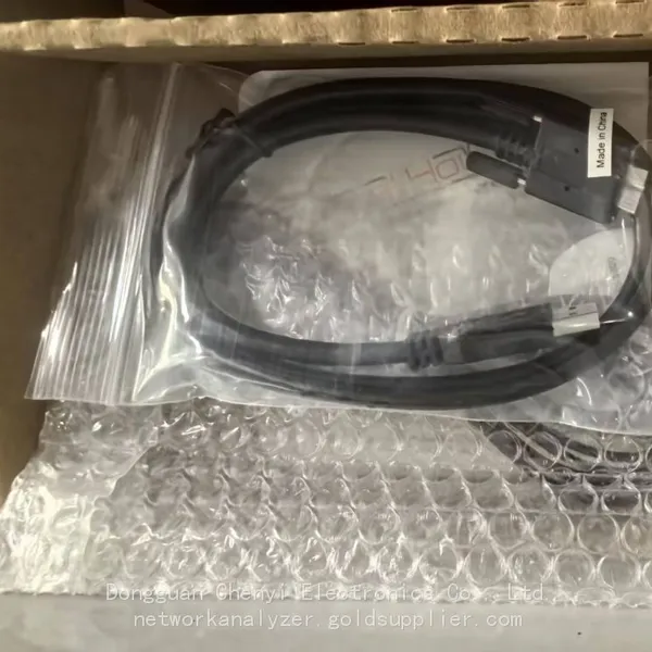 Signal Hound SM200B 20GHz SDR Monitoring Receiver Telecom Signal Calibration Lab RF Research Instrument photo-2