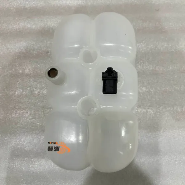 VOE17411510 Expansion Tank Volvo Engine Cooling Water Tank Assembly photo-3