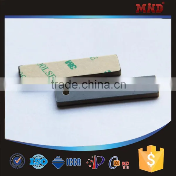 MDA29 EPC Gen2 Anti-Metal Reusable Programmable Waterproof Passive Uhf Rfid Tag photo-3