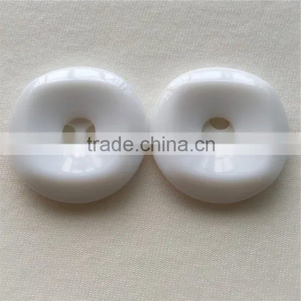 High Quality Particular Hole Round White Buttons photo-3