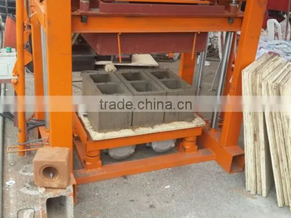 Vibrate Electric Concrete Brick Moulding Machine QTJ4-40 photo-4