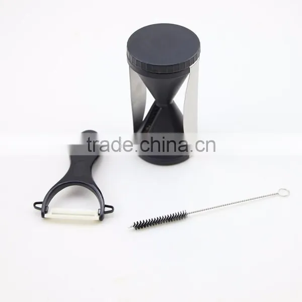 Stainless Steel Spiral Vegetable Slicer With Ceramic Peeler and Cleaning Brush Set photo-4