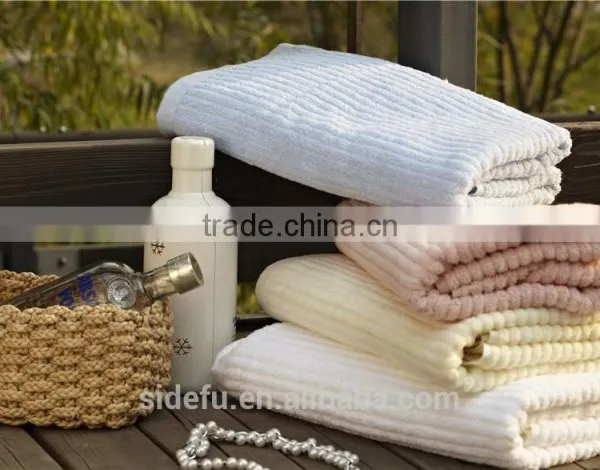 Wholesale High Quality Cotton Terry Piano Key Jacquard Bath Towel photo-3