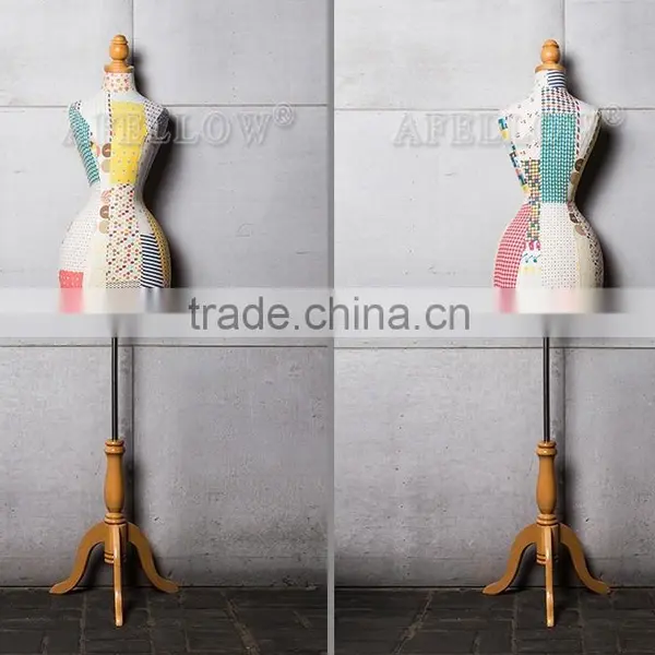 Headless Torso Women Display photo-3