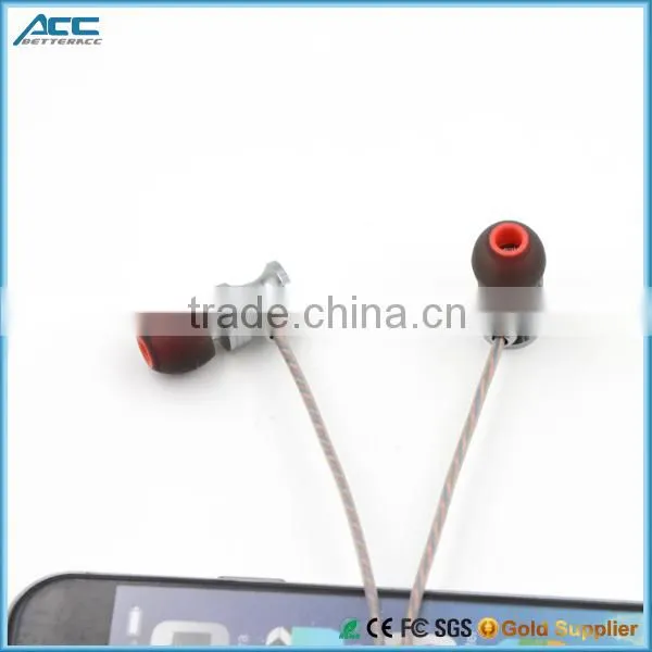 Low Price Metal Stereo in Ear Earphone Wired Headphone With Mic photo-2