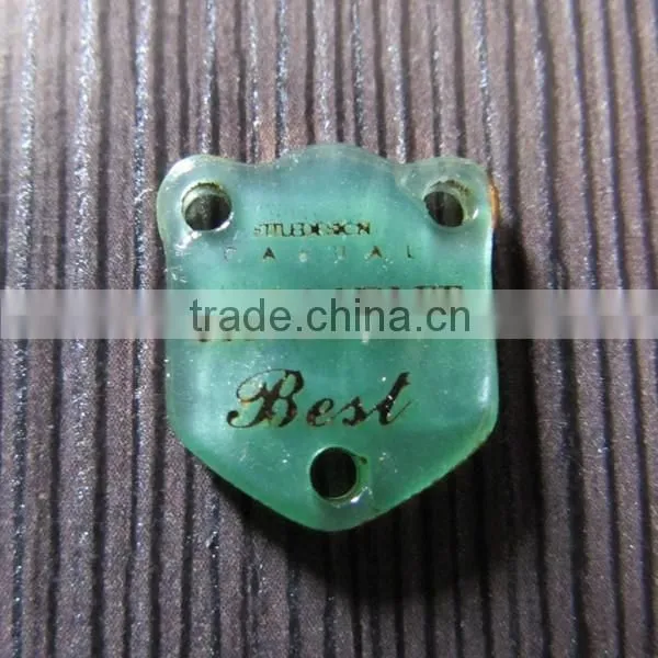 Resin Material Badge For Clothing Resin Label photo-2