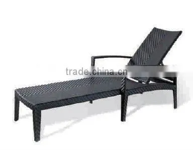 HIGH END OUTDOOR CHAISE LOUNGE WITH SIDE TABLE photo-2