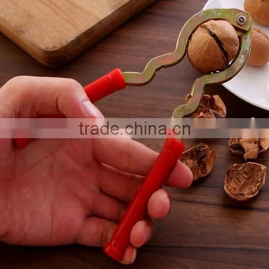 Cheap Plastic and Iron Nut Cracker Macadamia Nut Cracker Walnut Cracker photo-2