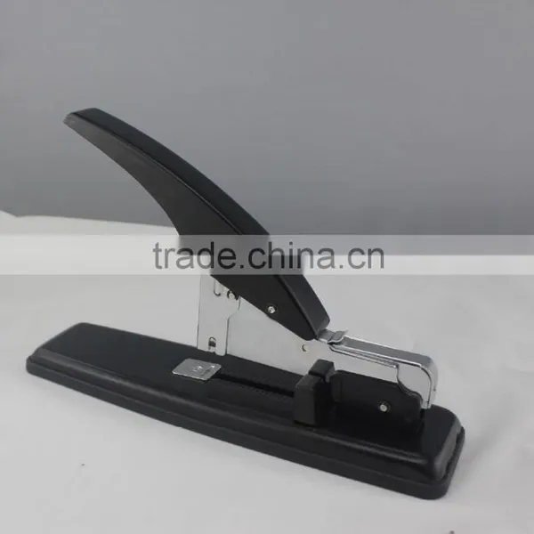Black Classical Metal 70 Sheets Heavy Duty Stapler for Office photo-2