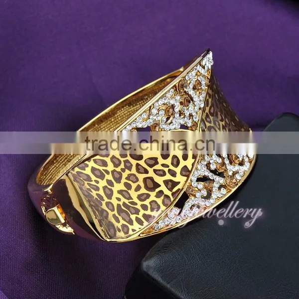 Ladies Fashion Bracelet Leopard Stylist Crystal 18k Gold Filled Cuff Bangle photo-3