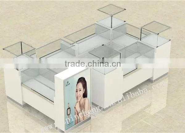Mobile Phone Accessories Customized Display Kiosk Design