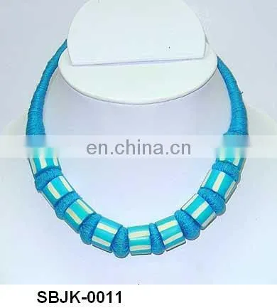 Glass Bead Costume Necklace photo-2