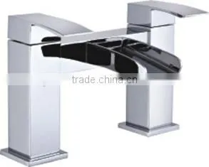Square Waterfall Open Spout uk Deck Mounted Bath Filler