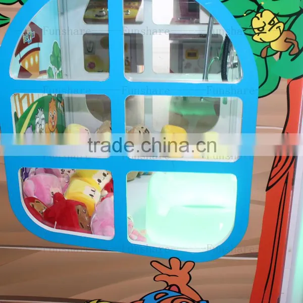 Funshare 2015 Catching Toy Game Machine Deluxe Toy Crane Game Machine Chiildren Game Machine For Amusement Park photo-2