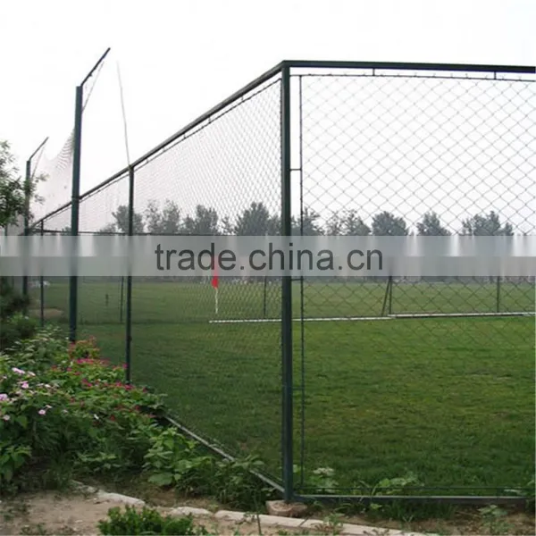 Most Popular 0.5~3mm PVC Coated Chain Link Fence With Competitive Price/Temporary Fence photo-2