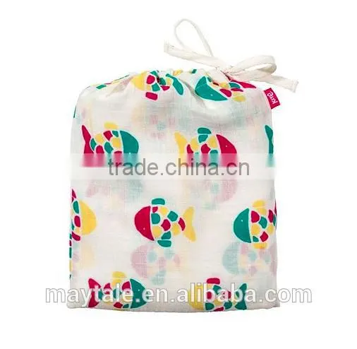 Little Ones' Love Four Layer Muslin Snuggle Blanket photo-4