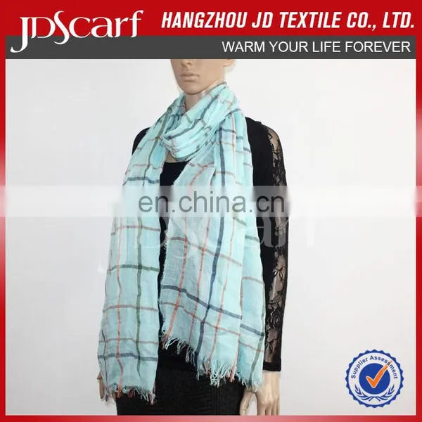 Wholesale Fashionable Women Plaid Scarf photo-2