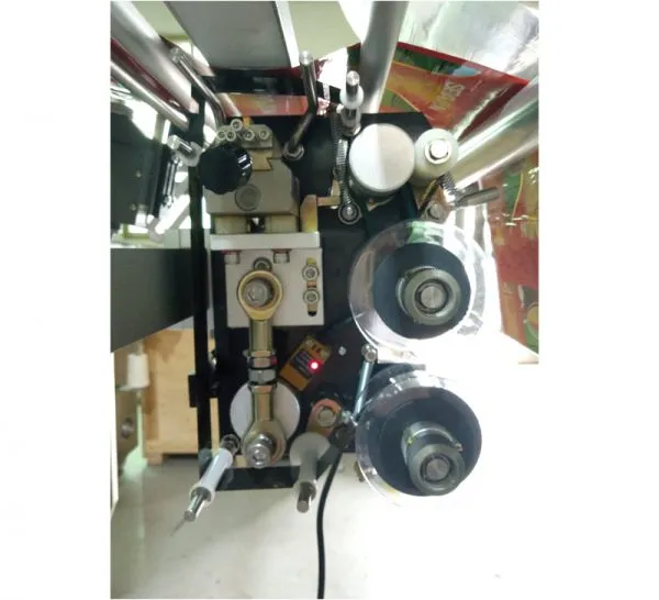 4 Sides Sealing Oil Packing Machine for Water,juice. photo-3