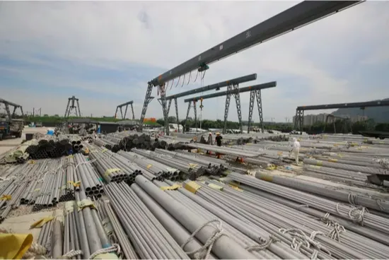 Precision Bright Surface Seamless Steel Tube for Chemical Industry photo-2