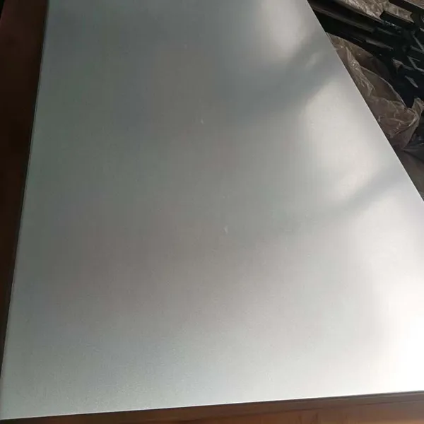 Excelente mano de obra, alta calidad. Lámina de acero laminado en frío de 3 mm para la construcción