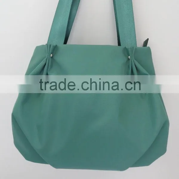 Medium Size Simple Plain Design Leather Handbag Women photo-2