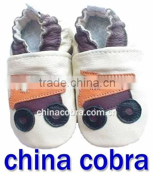 XIAMEN COBRA Top Quality Popular Stripe Baby Shoes Infant Leather Shoes photo-3