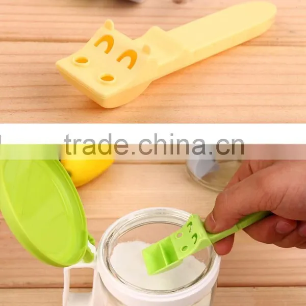 Hot selling kitchen cheap plastic balance salt spoon sugar measuring spoon