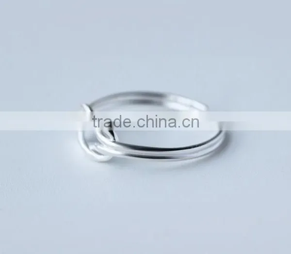F20062NSilver Simple Line Double Knot Diamond Flexible Ring photo-3