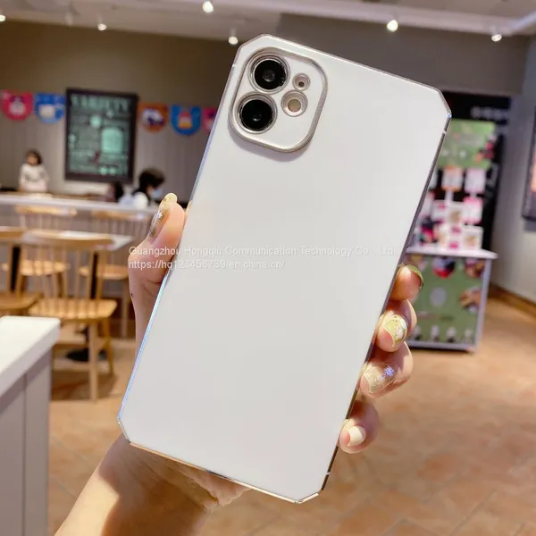 Comfortable Octagonal Electroplating Phone Case