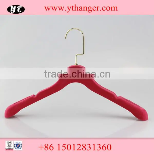 Durable Hook Red Anti-slip Plastic Clothes Hanger photo-2