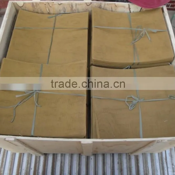 Plastic Coated Galvanized Wire Mesh With Square Hole in Yellow Colour photo-2