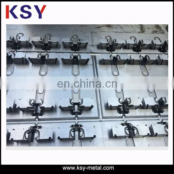 Plastic zipper slider injection mould maker