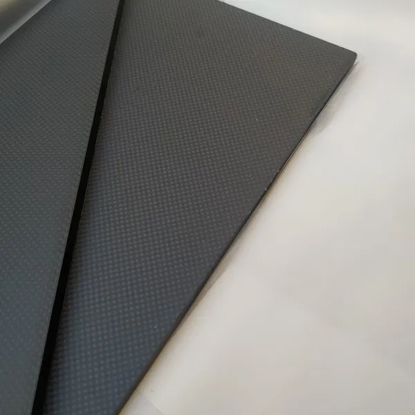 1-40mm Thickness 3K Twill Glossy Matte Carbon Fiber Sheets Make to Order