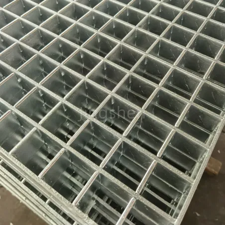 Metal Building Materials: Stretched Steel Floor Grating, Heavy Duty Metal, Q235 Galvanized Steel Bar Grating, Suitable for Driveways