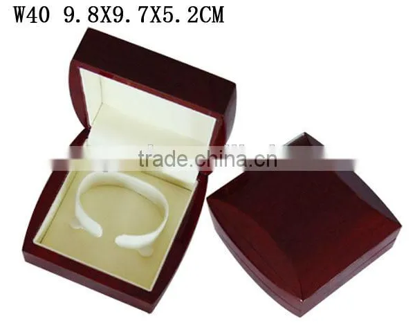 W39 Glossy Finish Wooden Jewelry Pendant Box photo-2