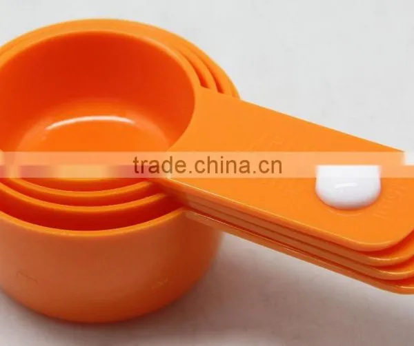 PLASTIC 4PCS MEASURING CUP SET, ROUND & SQUARE