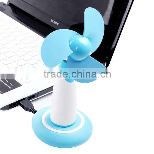 Breeze Pro, USB-Powered 92mm Desktop Fan, Adjustable Fan Speed and Blowing Angle, 4-Port USB Data Hub photo-2