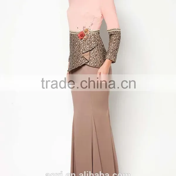 Printed Appliqued Excellent Supplier Made in China Muslim Dress photo-3
