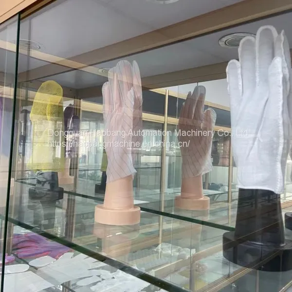 Ultrasonic Glove Machine photo-2