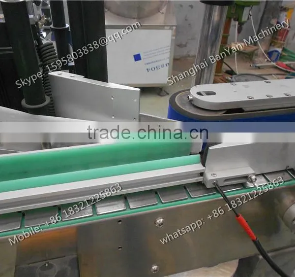 23 Shanghai Manufacturer High Efficiency Glass/ Plastic Round Bottle Labeling Machine photo-5
