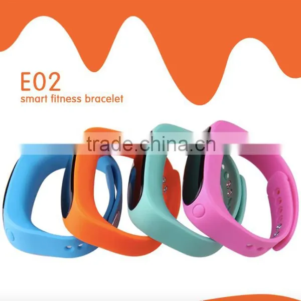 2015 Hot Selling New Model Sport Bluetooth 4.0 Pedometer E02 Smart Bracelet Health Sleep Monitoring Fitness Smart Band photo-3