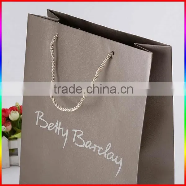 High Quality Material Paper Packing Bag photo-2