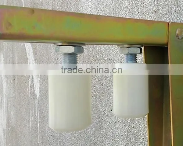 Upper Guide Nylon Roller Bracket Wih Gate Roller photo-2