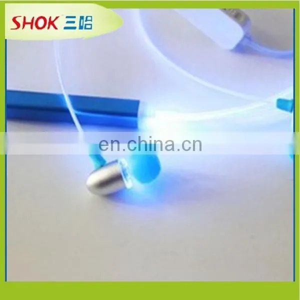 2015 LED Fashion Cool Flashing Earphone /MP3 Earphone for Teenagers photo-3