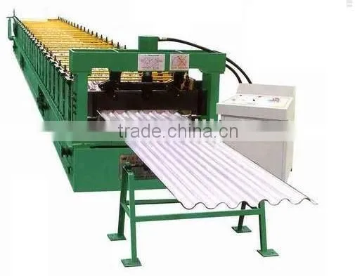 Corrugated roll forming machine