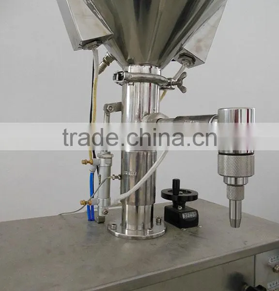 Vertical Type Constant Temperature Liquid Wax Filling Machine With Mixer and Hopper photo-3